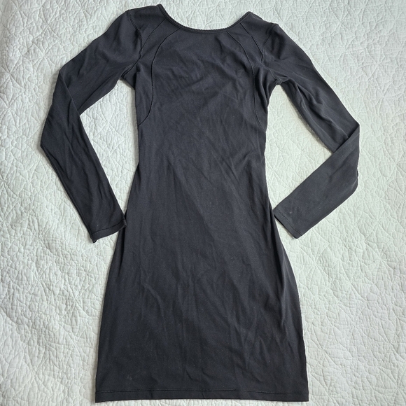Lululemon Contour Longsleeve Cutout Dress *Nulu Black - Picture 3 of 11